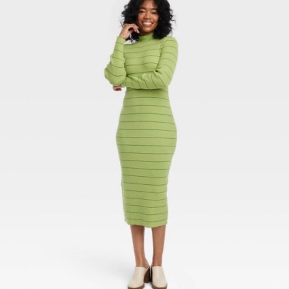 Women's House of Aama High Neck Maxi Knit Dress Green
Striped nwt